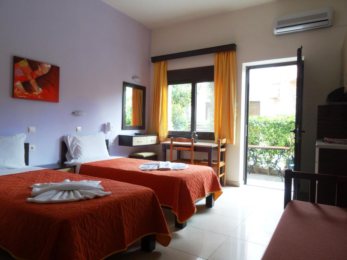 Lito Apartments Paleochora Exterior photo